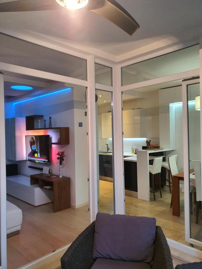 ספליט Adela Apartments 3 Morska Vila מראה חיצוני תמונה