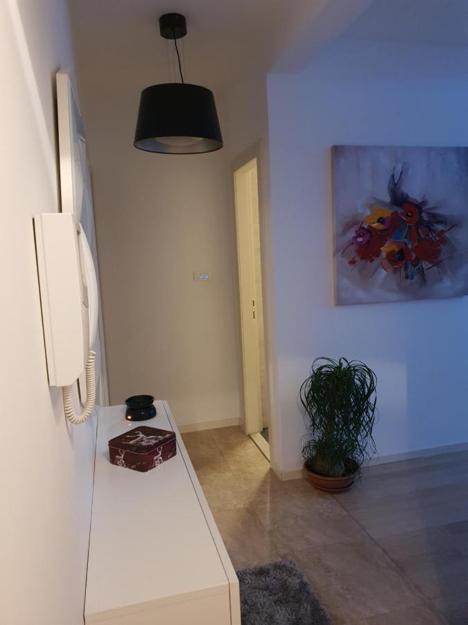 ספליט Adela Apartments 3 Morska Vila מראה חיצוני תמונה