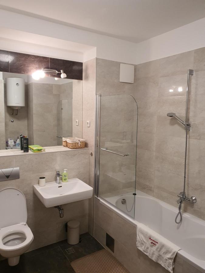ספליט Adela Apartments 3 Morska Vila מראה חיצוני תמונה